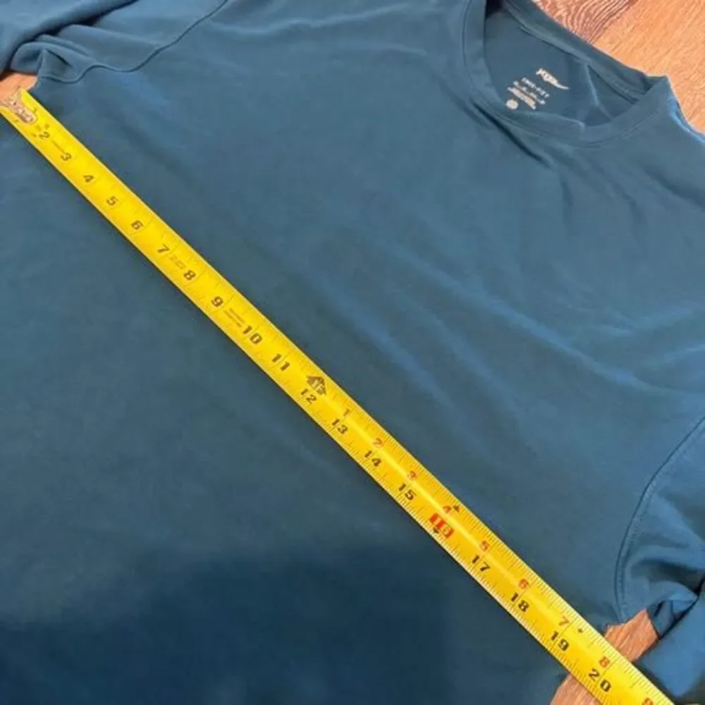 Nike XS Yoga Dri-FIT Long Sleeve Shirt